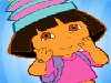 Ragazza Dora e Macchina da Cucire Gigante
